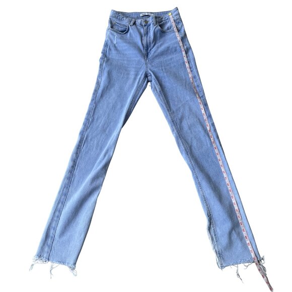 Zara Women’s High Rise Split Flare Jeans Sz 4 Light Wash Distressed Raw Hem Y2K - Picture 7 of 14